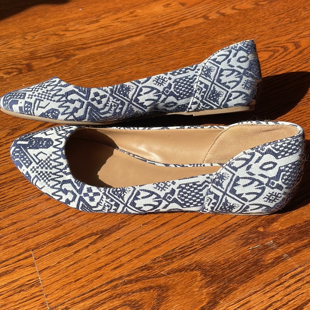 Blue pattern flat - Picture 2 of 6
